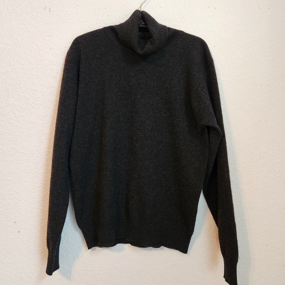Valerie Stevens Two Ply Cashmere Turtleneck Charcoal Gray Sweater, Size S or M